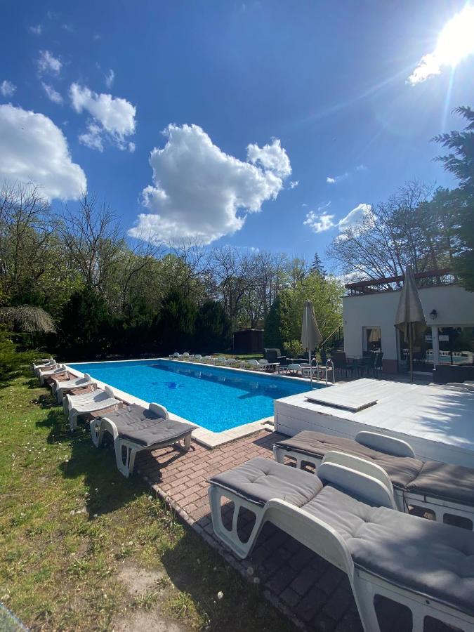 Fonix Hotel Balatonföldvár 외부 사진