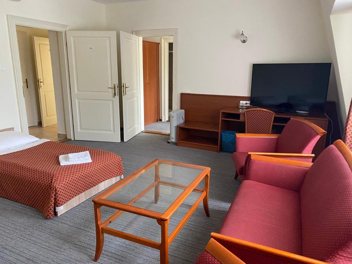Fonix Hotel Balatonföldvár 외부 사진