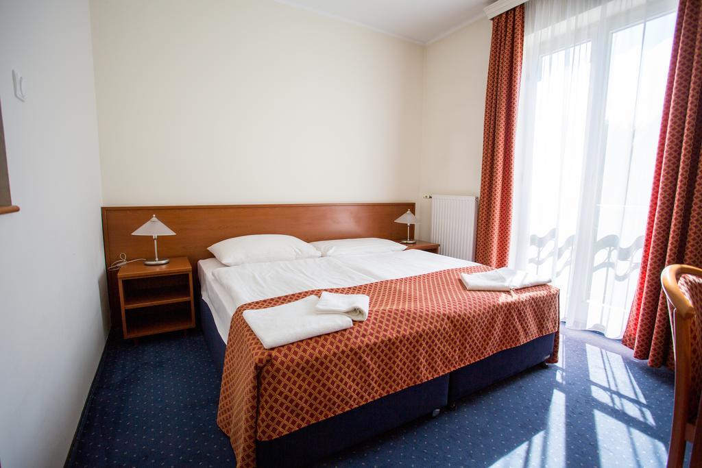 Fonix Hotel Balatonföldvár 외부 사진