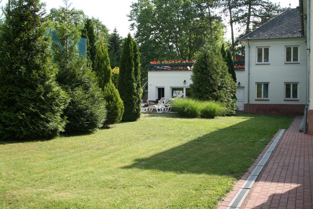 Fonix Hotel Balatonföldvár 외부 사진